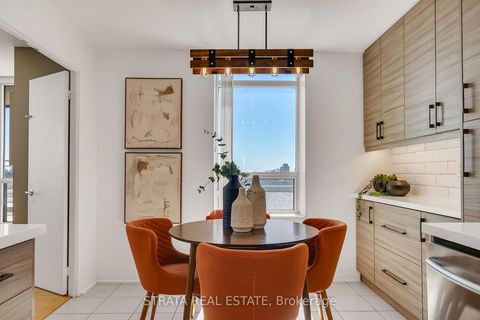 Photo 3 at 733 - 650 Lawrence Avenue W, Lawrence, Toronto