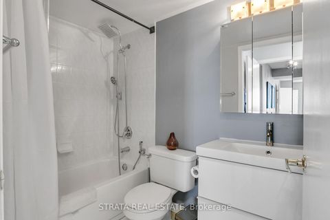 Photo 18 at 733 - 650 Lawrence Avenue W, Lawrence, Toronto