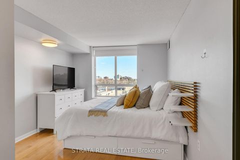 Photo 20 at 733 - 650 Lawrence Avenue W, Lawrence, Toronto