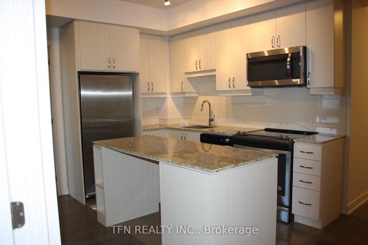 Photo 4 at 519 - 9201 yonge Street, Langstaff, Richmond Hill