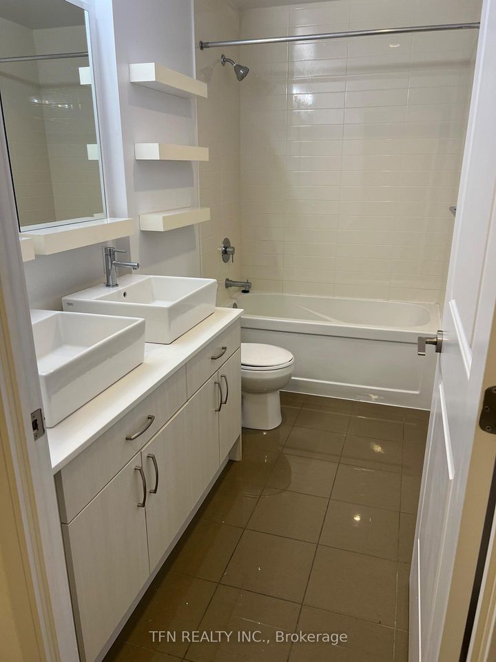Photo 5 at 519 - 9201 yonge Street, Langstaff, Richmond Hill