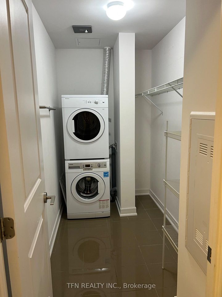 Photo 6 at 519 - 9201 yonge Street, Langstaff, Richmond Hill