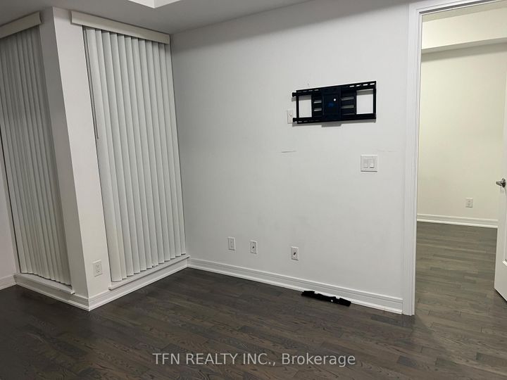 Photo 7 at 519 - 9201 yonge Street, Langstaff, Richmond Hill