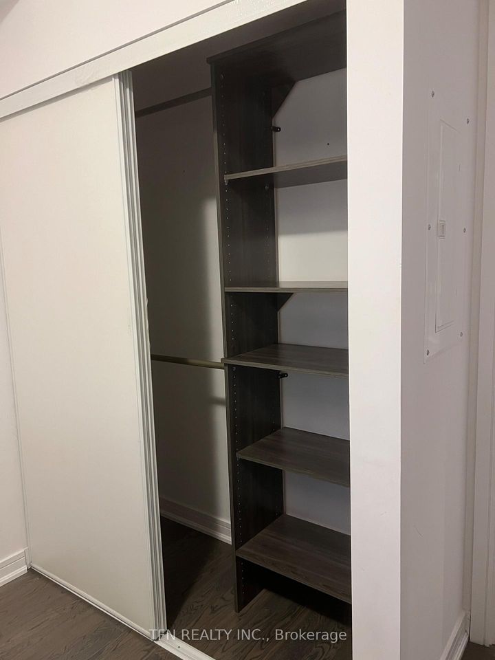 Photo 8 at 519 - 9201 yonge Street, Langstaff, Richmond Hill