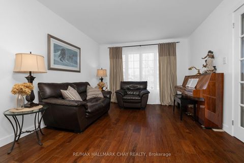 Photo 13 at 63 Northview Crescent, Northwest, Barrie