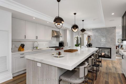 Photo 8 at 701 - 1 Forest Hill Road, Casa Loma, Toronto