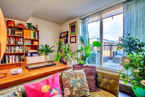 Photo 17 at 219 - 7 Foundry Avenue, Junction, Toronto