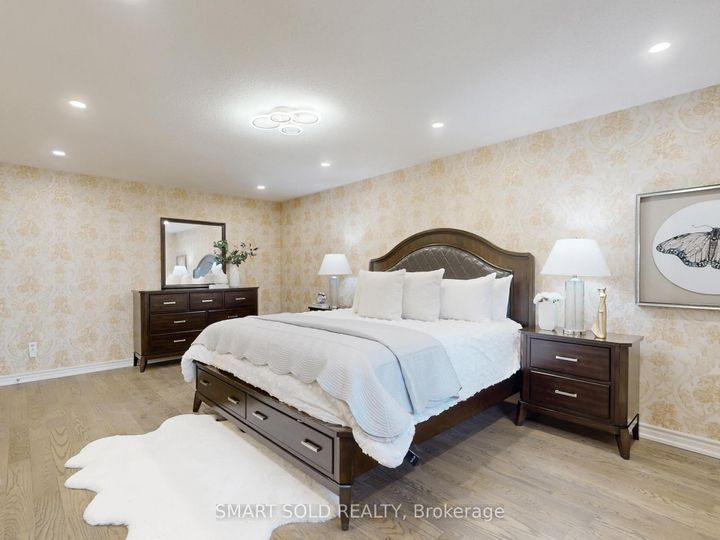 Photo 16 at 24 Normandy Crescent, Harding, Richmond Hill