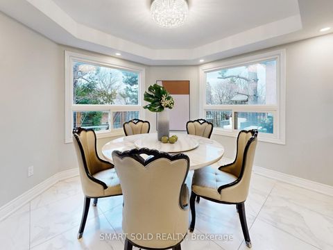 Photo 11 at 24 Normandy Crescent, Harding, Richmond Hill