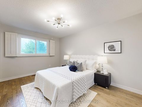 Photo 19 at 24 Normandy Crescent, Harding, Richmond Hill