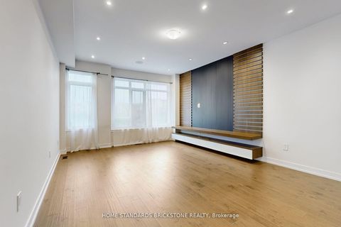 Photo 4 at 215 Salterton Circle, Rural Vaughan, Vaughan