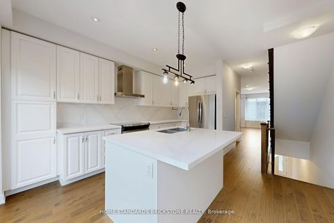 Photo 10 at 215 Salterton Circle, Rural Vaughan, Vaughan
