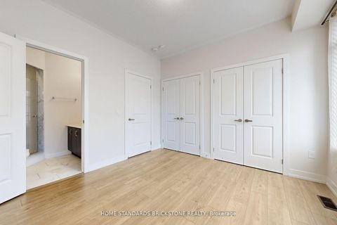 Photo 23 at 215 Salterton Circle, Rural Vaughan, Vaughan