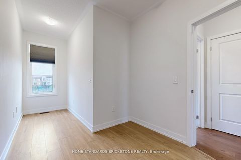 Photo 31 at 215 Salterton Circle, Rural Vaughan, Vaughan