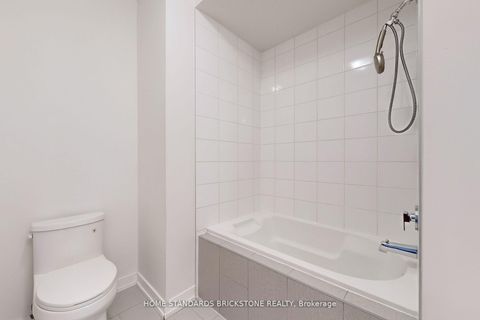 Photo 36 at 215 Salterton Circle, Rural Vaughan, Vaughan