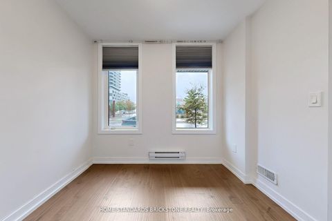 Photo 39 at 215 Salterton Circle, Rural Vaughan, Vaughan