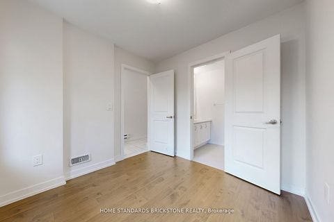 Photo 41 at 215 Salterton Circle, Rural Vaughan, Vaughan