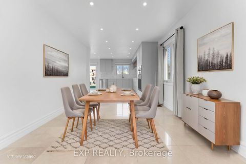 Photo 4 at 27 Via Nova Drive, East Woodbridge, Vaughan