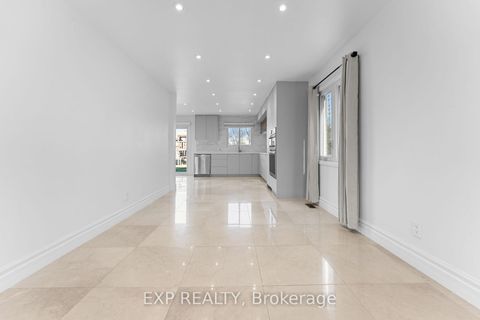 Photo 6 at 27 Via Nova Drive, East Woodbridge, Vaughan