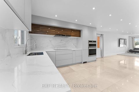 Photo 9 at 27 Via Nova Drive, East Woodbridge, Vaughan