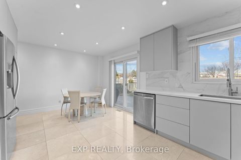 Photo 11 at 27 Via Nova Drive, East Woodbridge, Vaughan