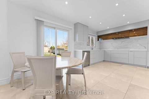 Photo 13 at 27 Via Nova Drive, East Woodbridge, Vaughan