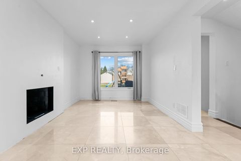 Photo 16 at 27 Via Nova Drive, East Woodbridge, Vaughan