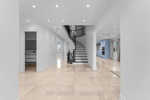 Photo 19 at 27 Via Nova Drive, East Woodbridge, Vaughan