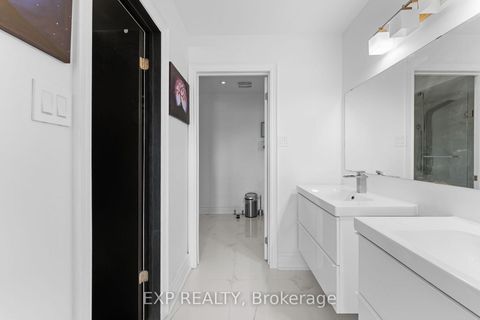 Photo 24 at 27 Via Nova Drive, East Woodbridge, Vaughan