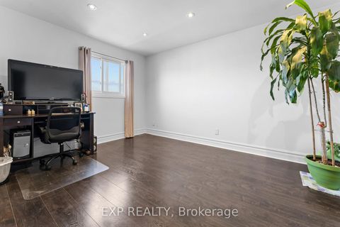 Photo 29 at 27 Via Nova Drive, East Woodbridge, Vaughan