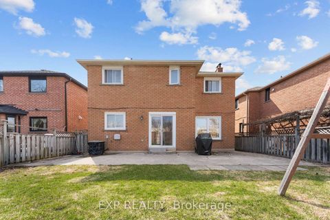 Photo 40 at 27 Via Nova Drive, East Woodbridge, Vaughan