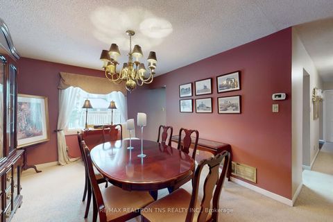 Photo 12 at 38 Gilbank Drive, Aurora Heights, Aurora