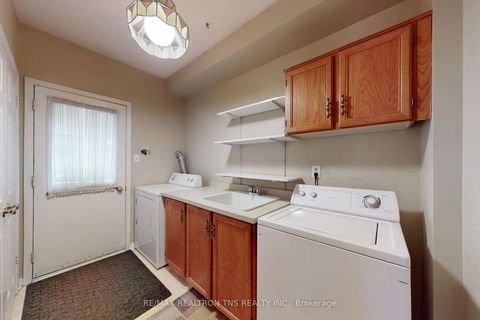 Photo 23 at 38 Gilbank Drive, Aurora Heights, Aurora