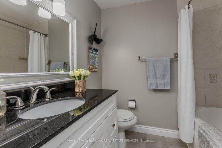 Photo 26 at 71 - 528 Sheraton Road, Appleby, Burlington