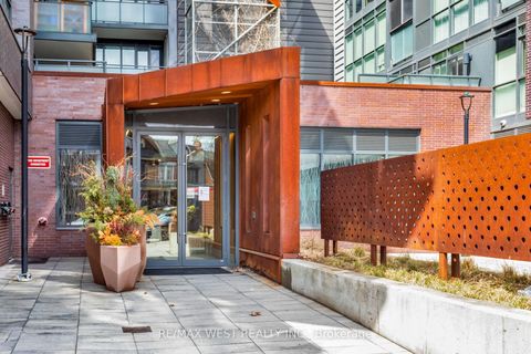 Photo 4 at 603 - 36 Howard Park Avenue, Roncesvalles, Toronto