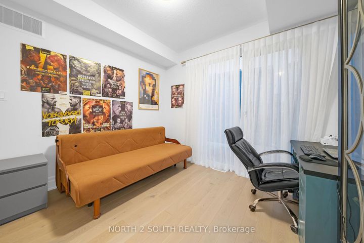 Photo 5 at 25 Aylin Crescent, Patterson, Vaughan