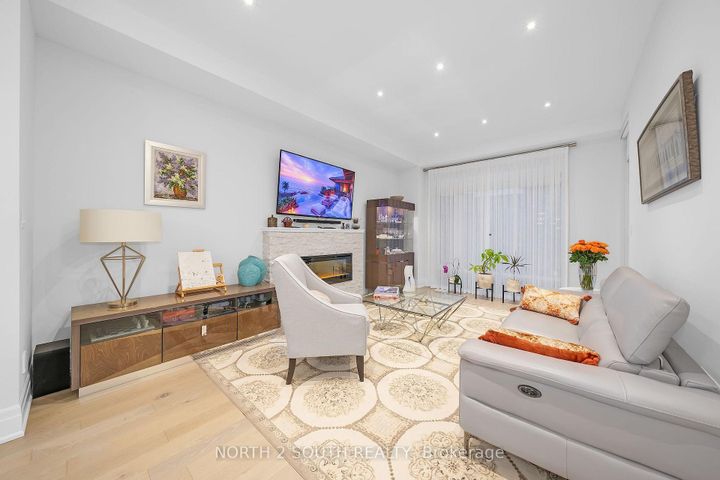 Photo 15 at 25 Aylin Crescent, Patterson, Vaughan