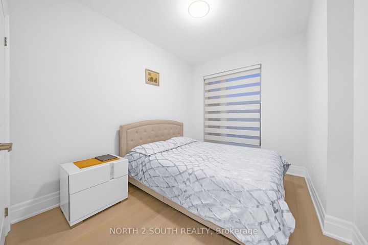 Photo 33 at 25 Aylin Crescent, Patterson, Vaughan