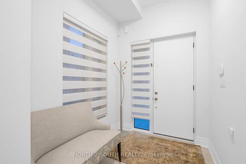 Photo 3 at 25 Aylin Crescent, Patterson, Vaughan