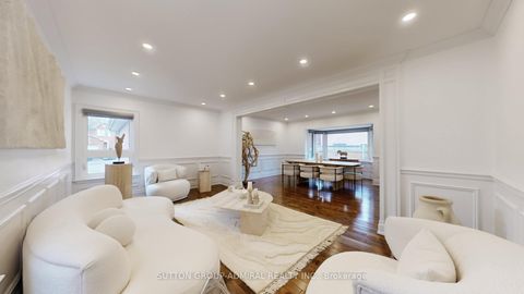 Photo 5 at 8 Colleen Street, Yorkhill, Vaughan