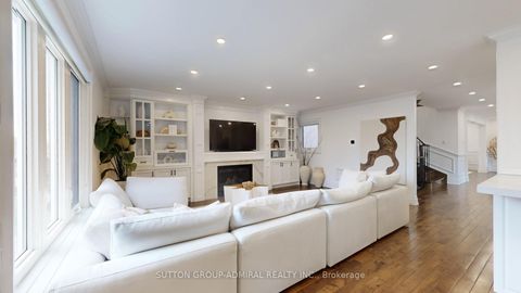 Photo 13 at 8 Colleen Street, Yorkhill, Vaughan