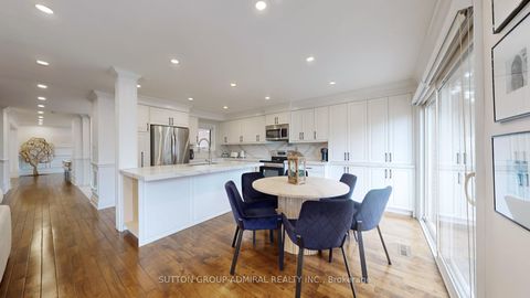 Photo 14 at 8 Colleen Street, Yorkhill, Vaughan