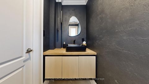 Photo 21 at 8 Colleen Street, Yorkhill, Vaughan