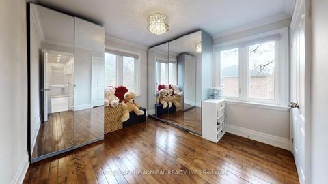 Photo 30 at 8 Colleen Street, Yorkhill, Vaughan