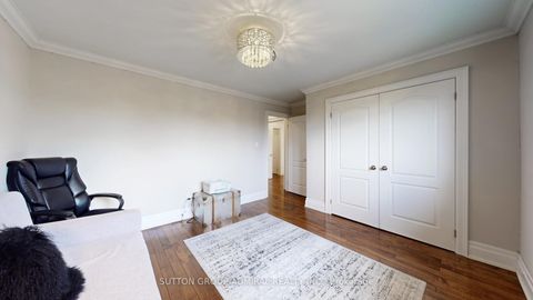 Photo 33 at 8 Colleen Street, Yorkhill, Vaughan