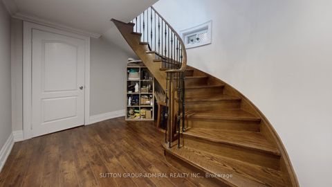 Photo 36 at 8 Colleen Street, Yorkhill, Vaughan