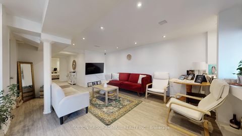 Photo 39 at 8 Colleen Street, Yorkhill, Vaughan