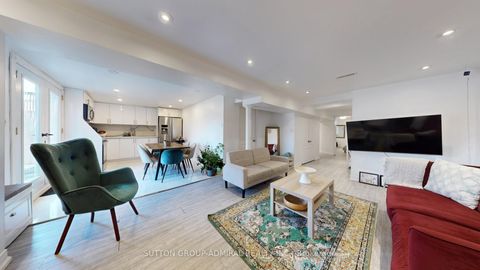 Photo 40 at 8 Colleen Street, Yorkhill, Vaughan