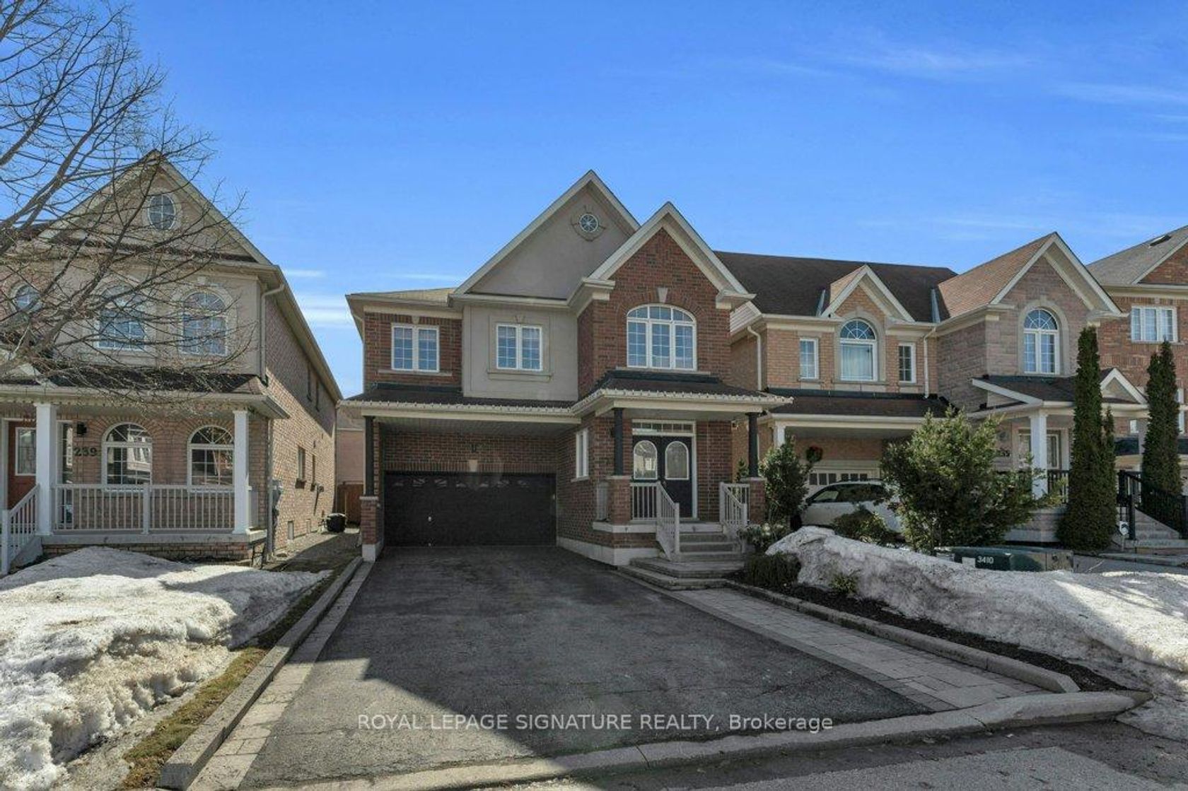 237 Karl Rose Trail, Woodland Hill, Newmarket photo 2