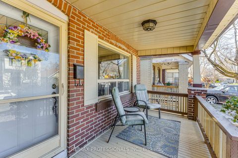 Photo 3 at 9 Orley Avenue, Lumsden, Toronto